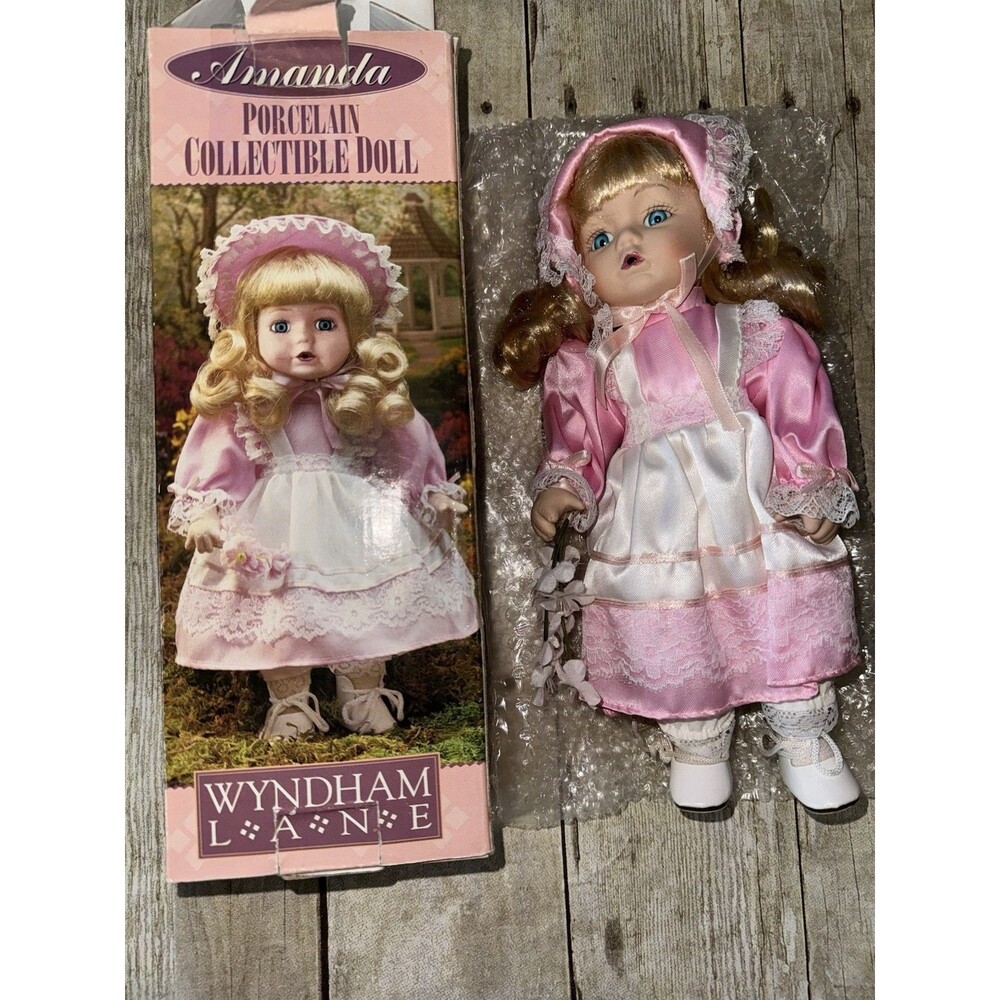 Vintage Wyndham Lane Amanda Porcelain Collectible Doll In Original Box